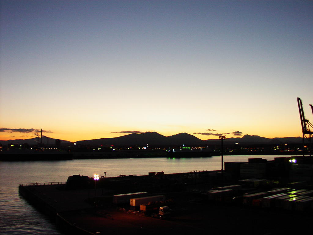 シルバーフェリーの八戸 室蘭航路で北海道 本州を移動しよう 室蘭港 八戸港便は夜行列車代わりにも利用できます ひさの乗り鉄ブログ