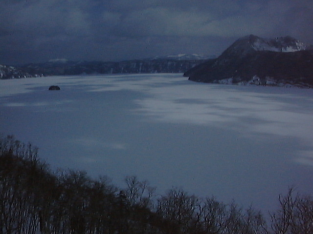 冬の摩周湖